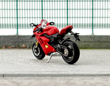 Load image into Gallery viewer, MINIGT 1:64 Red Panigale V4 Girl Figure Motorcycle Model Diecast Metal New Collection 682