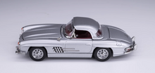 Load image into Gallery viewer, GFCC 1:64 Silver Hard Top 1960 300SL Roadster Sports Model Diecast Metal Car