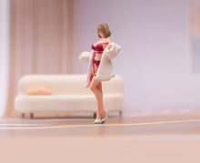 Load image into Gallery viewer, 1:64 Painted Figure Model Miniature Resin Diorama Sand Bikini Fur Beauty Lady