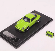 Load image into Gallery viewer, RM 1:64 Green Singer Turbo Study 930 Classic Model Diecast Metal Car New