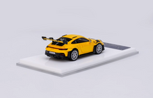 Load image into Gallery viewer, SOLO 1:64 Yellow 2021 911 GT3 RS 992 Racing Sports Model Diecast Resin Car New