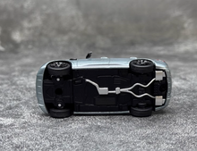 Load image into Gallery viewer, WHELART 1:64 2018 Silver Range Rover Sports SUV Model Diecast Metal Car New Collection