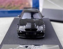 Load image into Gallery viewer, Fuji 1:64 Black Carbon Skyline GTR R34 Nismo Z-Tune Model Diecast Metal Car