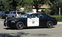 Load image into Gallery viewer, Rollin 1:64 2008 Black CHP Police Charger Muscle Model Diecast Metal Car New Collection