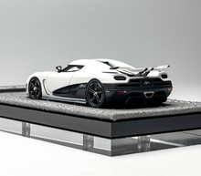 Load image into Gallery viewer, GRYNING 1:64 Matte White Agera R Racing Sports Model Diecast Resin Car New Collection