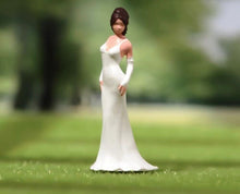 Load image into Gallery viewer, 1:64 Painted Figure Model Miniature Resin Diorama Sand Dinner Wedding Dress Lady New Collection