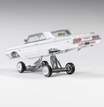 Load image into Gallery viewer, 1:64 97M 1:64 White 1964 Impala SS Lowrider Sports Model Diecast Metal Car New Collection