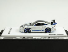Load image into Gallery viewer, 1:64 SUHE White 911 GT3 RS Sports Model Diecast Resin Car New Collection