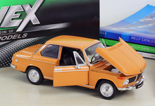 Load image into Gallery viewer, WELLY 1:24 2002 Ti Coupe Racing Sports Classsic Model Diecast Metal Car