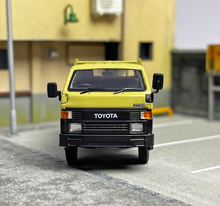 Load image into Gallery viewer, Master 1:64 Dyna Pickup Truck Model Diecast Metal Car Box