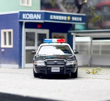 Load image into Gallery viewer, Rollin 1:64 SDPD K9 Police Dog CV CROWN VICTORIA Model Diecast Metal Car BN