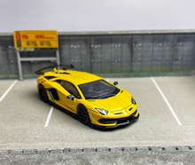 Load image into Gallery viewer, MINIGT 1:64 Green Aventador SVJ Racing Sports Model Diecast Metal Car #563