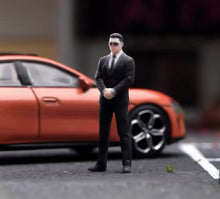 Load image into Gallery viewer, 1:64 Painted Figure Model Miniature Resin Diorama Toy Sand Bodyguard Security