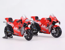 Load image into Gallery viewer, Maisto 1:18 2023 GP GASGAS Tech3 Sports Model Diecast Metal Motorcycle Bike