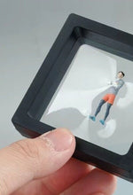 Load image into Gallery viewer, 1:64 Painted Figure Mini Model Miniature Resin Diorama Sand Running Sports Man