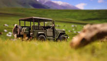 Load image into Gallery viewer, RM 1:64 Green Land Cruiser FJ40 J40 LC40 Pickup Model Diecast Metal Car New