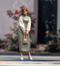 Load image into Gallery viewer, 1:24 Painted Figure Model Miniature Resin Diorama Blond Qipao Vintage Dress Lady