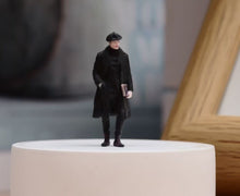 Load image into Gallery viewer, 1:64 Painted Figure Model Miniature Resin Diorama Sand British-style Man Black