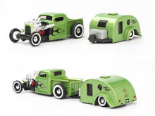 Load image into Gallery viewer, Maisto 1:64 1936 Classic Pickup Traveler Trailer Tow & Go Model Metal Car New