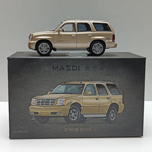 Load image into Gallery viewer, Masdi 1:64 Gold 2005 Escalade Full Size SUV Sport Model Diecast Metal Car New Collection