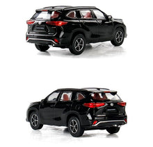 Load image into Gallery viewer, JKM 1:64 Highlander XSE City SUV Sports Model Metal Diecast Car New