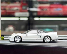 Load image into Gallery viewer, MT 1:64 JDM White NSX Mk1 NA1 Type R Sports Model Diecast Metal Car New Collection