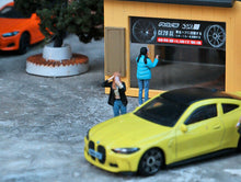 Load image into Gallery viewer, 1:64 Painted Figure Mini Model Miniature Resin Diorama Selfie Down Jacket Girl New Scene