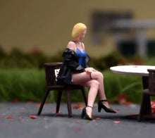 Load image into Gallery viewer, 1:64 Painted Figure Model Miniature Resin Diorama Sand Blond Sexy Lady Beauty