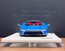 Load image into Gallery viewer, SUHE 1:64 Blue SP3 Daytona Red Seat Sports Model Diecast Resin Car New Collection