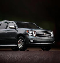 Load image into Gallery viewer, GOC 1:64 Gray 2015 Suburban Full Sized SUV Model Diecast Metal Car New Collection