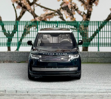 Load image into Gallery viewer, LCD 1:64 Green White Top Range Rover Luxury SUV Model Diecast Metal Car New Collection