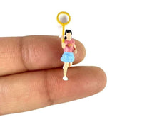 Load image into Gallery viewer, 1:64 Painted Figure Model Miniature Resin Diorama Sand Outdoor Family Activity