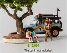 Load image into Gallery viewer, 1:64 Painted Figure Model Miniature Resin Diorama Scene Big Tree Street People
