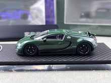 Load image into Gallery viewer, Mortal 1:64 Green Carbon Veyron SS Sports Model Diecast Metal Car New Collection