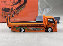Load image into Gallery viewer, Supcar 1:64 Orange H300 Flatbed Trailer Truck Model Diecast Metal Car New Collection