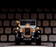 Load image into Gallery viewer, 1:43 Austin Vintage Classic Model Diecast Metal Car