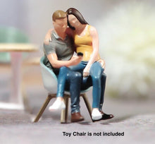Load image into Gallery viewer, 1:64 Painted Unpainted Figure Model Miniature Resin Diorama Couple Watch Mobile New