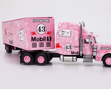 Load image into Gallery viewer, FINE 1:64 Pink 43 Peterbilt King Hauler Trailer Truck Model Diecast Metal Car