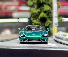 Load image into Gallery viewer, CM 1:64 Green Carbon 765LT Racing Sports Model Diecast Metal Car New Collection