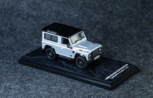Load image into Gallery viewer, AR 1:64 Silver 2015 Defender 90 ORV SUV Sports Model Diecast Metal Car New Collection