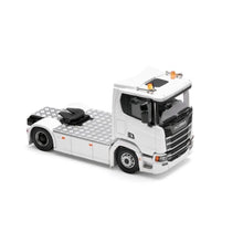 Load image into Gallery viewer, Masdi 1:64 White R650 Truck Tractor Model Diecast Metal Car New Collection