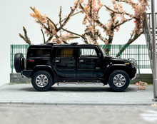 Load image into Gallery viewer, 1:64 LuLu Black H2 ORV SUV Sports Model Diecast Metal Car New Collection