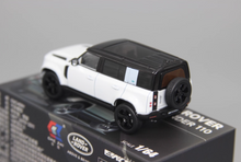 Load image into Gallery viewer, Enchery 1:64 White 2021 Defender 110 SUV Sports Model Diecast Metal Car New Collection
