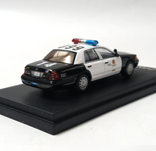 Load image into Gallery viewer, GOC 1:64 HEC LAPD Crown Victoria CV Police 099 Model Diecast Metal Car New Collection
