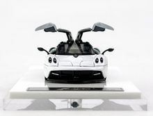 Load image into Gallery viewer, HKM 1:64 White Huayra Coupe 2014 Racing Sports Model Diecast Metal Car New Collection