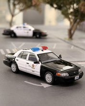 Load image into Gallery viewer, GOC 1:64 HEC LAPD Crown Victoria CV Police 099 Model Diecast Metal Car New Collection