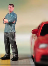 Load image into Gallery viewer, 1:64 Painted Figure Model Miniature Resin Diorama Sand Racer Standing Man Toy New Collection