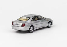 Load image into Gallery viewer, Model1 1:64 Silver Camry XV30 Sedan Model Metal Diecast Car New Collection