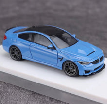 Load image into Gallery viewer, HH 1:64 Yas Marina Blue M4 CS F82 Coupe Sports Model Diecast Metal Car New Collection