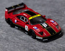 Load image into Gallery viewer, SH 1:64 Red F40 LM #5 Racing Sports Model Diecast Metal Car New Collection